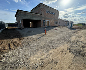 Pagrindų paruošimas, trinkelių klojimas, pamatai, stogai / Aurimas / Darbų pavyzdys ID 4335807