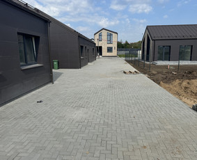 Pagrindų paruošimas, trinkelių klojimas, pamatai, stogai / Aurimas / Darbų pavyzdys ID 4335837