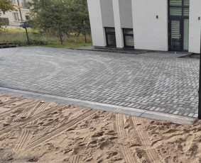 Kelio bortų įrengimas - Pagrindų paruo&scaron;imas, trinkelių klojimas, pamatai, stogai - 4