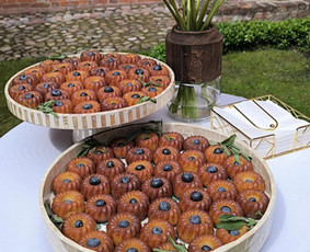 Įvairios paslaugos vestuvėms - &Scaron;ampano staliukai po ceremonijos &ndash; dekoras Jūsų &scaron;ventei - 1