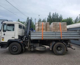 Krovinių pervežimas - Savivartis su fiskaru kranas kroviniu pervežimas - 2