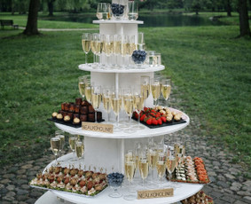 Įvairios paslaugos vestuvėms - &Scaron;ampano Sienelė / &Scaron;ampano Staliukai / &Scaron;ampano Bok&scaron;tas - 4