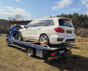 Automobilio užvedimas - Tralas Utena 24/7 įvairių krovinių pervežimas - 2