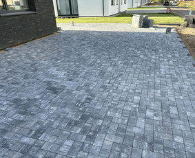 Skalda, smėlis, žvyras, juodžemis - Trinkelių klojimas, Žvyras ,smėli, juodžemis, Maltas betonas - 3