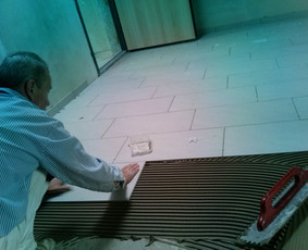 Plytelių klojimas - Plytelių klijavimas - 1 Plytelių klijavimas - Plytelių klojimas - 1