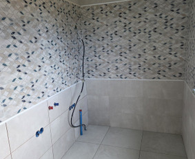 Kapitalinis buto remontas - Plyteliu klijavimas - 2