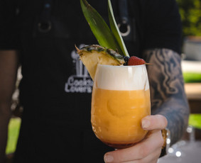 *Mobilaus kokteilių baro paslaugos *Šampano taurių piramidė / Cocktail Lovers / Darbų pavyzdys ID 4342749