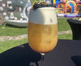 *Mobilaus kokteilių baro paslaugos *Šampano taurių piramidė / Cocktail Lovers / Darbų pavyzdys ID 4342781