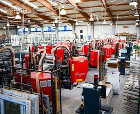 Vidaus apdailos darbai - Langų durų gamyba - 2