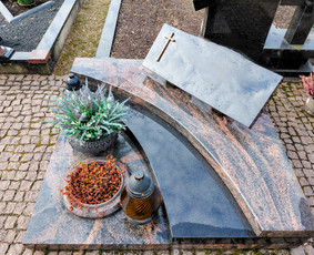 Akmens graviravimas - Paminklai,antkapiai,akmens plok&scaron;tės. Gamyba. - 1