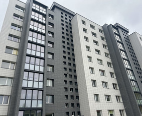 Langų valymas auk&scaron;tyje - Auk&scaron;talipių paslaugos ir visi statybiniai darbai - 1