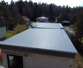 Plokščių Stogų Dengimas Pvc, Epdm ir bitumine Danga / Tvirti stogai / Darbų pavyzdys ID 4347737