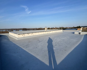 Plokščių Stogų Dengimas Pvc, Epdm ir bitumine Danga / Tvirti stogai / Darbų pavyzdys ID 4347745