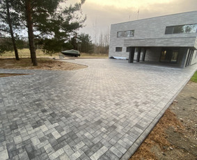 Kelio bortų įrengimas - Trinkelių klojimas, pagrindų ruo&scaron;imas, bortelių montavimas - 2