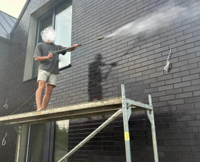 Srautinis valymas - Fasadų plovimas Trinkelių plovimas - 1