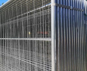 Statybos darbai - Statybinė tvora Plus 200 m - 2