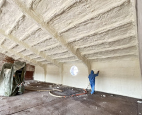 &Scaron;iltinimas putomis - Pastatų &scaron;iltinimas poliuretano putomis - 1