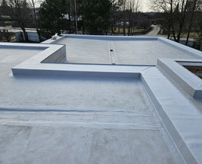 Statybos, apdaila - Plok&scaron;ių stogų dengymas Pvc dangą - 4