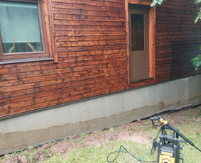 Statybos darbai - Medinių namų dažymas.terasu, pakalimų montavimas - 4