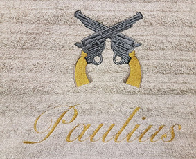 • Verslo dovanų gamyba su jūsų įmonės Logo, inicialais, gražiais žodžiais ar palinkėjimu.
• Individualių dovanų gamyba gimtadieniams, krikštynoms, vestuvėms ir kitoms progoms.