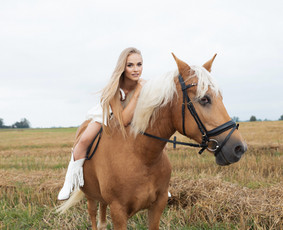 Asmeninės/švenčių/laukimo/mergvakario fotosesijos / Gabrieleg.photo / Darbų pavyzdys ID 4353935