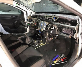 Automobilių salonų remontas - Mobili panelių, airbag ir saugos diržų keitimo paslauga - 3