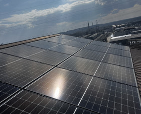 Saulės modulių plovimas - Saulės baterijų valymas profesionalia įranga. - 2