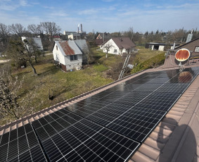 Srautinis valymas - Saulės baterijų valymas profesionalia įranga. - 2