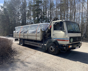 Statybinės technikos nuoma - Krovinių vežimas sunkvežimiu su manipuliatoriumi - 3