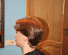 Kirpyklos, kirpėjai, stilistai - Kirpimo paslaugos su i&scaron;kvietimu į namus Vilniuje. - 1