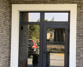 Plėvelės klijavimas - Profesionalus langų klijavimas: nuo saulės iki privatumo - 2