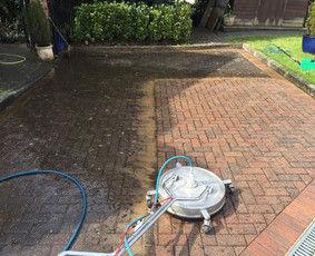 Buitinės paslaugos - Trinkelių plovimas, impregnavimas - 1