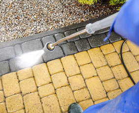 Buitinės paslaugos - Trinkelių plovimas, impregnavimas - 2