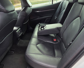 Keleivių pervežimas - Keleivių pervežimai pagal poreikius su komforti&scaron;ku Camry - 2