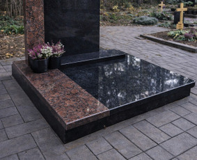 Paminklai kapams, antkapiai - Kapų tvarkymas, dengimas plok&scaron;tėmis, paminklai - 4