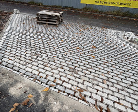 Trinkelių klojimas - Trinkeliu klojimas ir pagrindu paruo&scaron;imas - 3