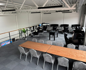 Restoranai, kavinės, barai, salės - Pitstop Hub unikali erdvė &scaron;ventėms ir renginiams Klaipėdoje - 1