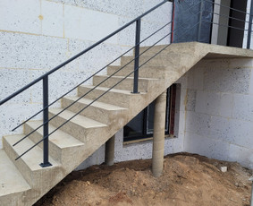 Metalo konstrukcijos - Laiptu karkasai,tureklai,balkonai - 2