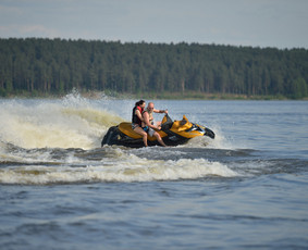 Vandens motociklų nuoma - Laivas Kalifornija &scaron;ventėms iki 12-14 asm - 2