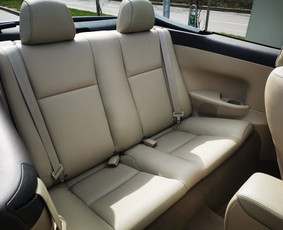 Senovinių automobilių nuoma - Toyota Solara - Kabrioletas Jūsų &Scaron;ventei ir kitoms progoms . - 2