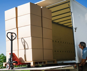 Senų baldų i&scaron;vežimas - Krovinių pervežimas - perkraustymai mikroautobusu - 1