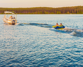 Laivo nuoma - Greitaeigis kateris Viesulas - 4