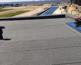 Statybos, apdaila - Plok&scaron;čių stogų dengimas bitumine prilydoma danga - 1