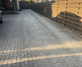 Kelio bortų įrengimas - Trinkelių klojimas bei kiti kiemo darbai - 1