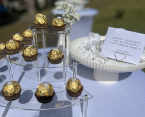 &Scaron;ampano staliukas - Putojantis pasitikimas - &scaron;ampano staliukas - 3