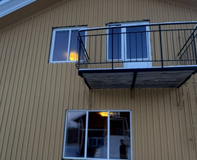 Durų montavimas - Mediena Karkasai Moduliniai Nameliai Terasos - 1