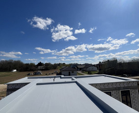 Plokščių Stogų Dengimas Pvc, Epdm ir bitumine Danga / Tvirti stogai / Darbų pavyzdys ID 4377987