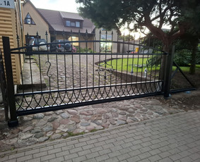 Skardinė tvora rombas,vartai,stulpų betonavimas / Tvoros sprendimai / Darbų pavyzdys ID 4379689