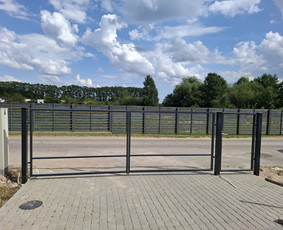 Skardinė tvora rombas,vartai,stulpų betonavimas / Tvoros sprendimai / Darbų pavyzdys ID 4379691