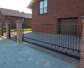 Skardinė tvora rombas,vartai,stulpų betonavimas / Tvoros sprendimai / Darbų pavyzdys ID 4379739